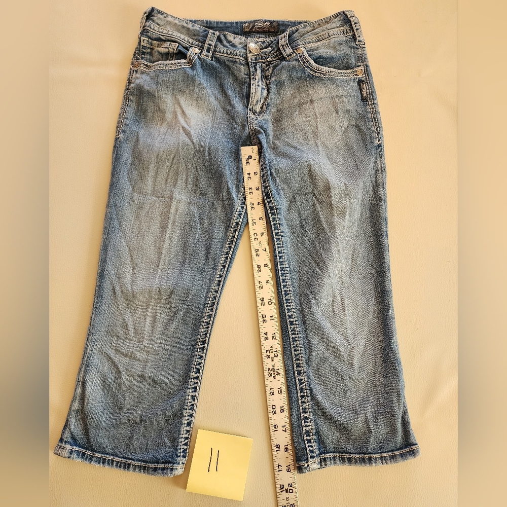 Silver Suki Surplus Capri Stretch Denim